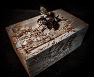 Keepsake bee urn, a delicate and beautiful tribute to honor and cherish the memories of your loved ones.